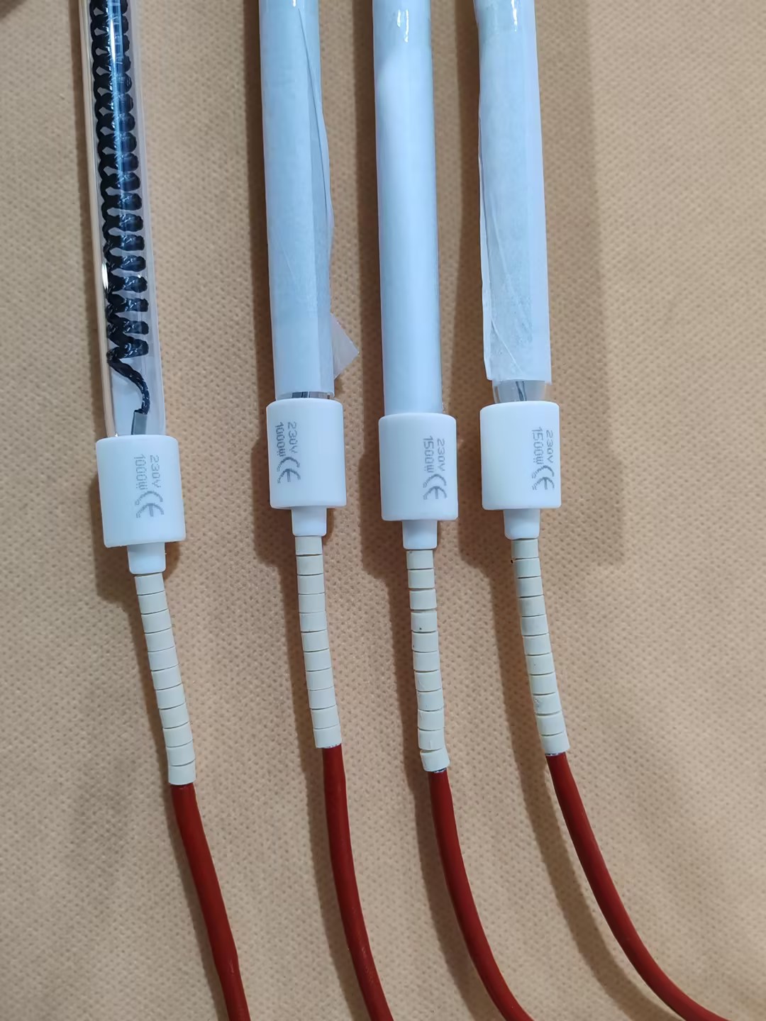 Halogen heat lamp